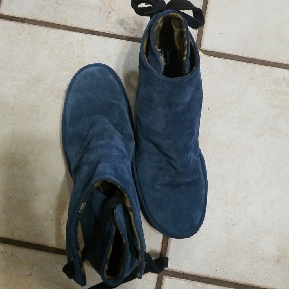 Bootie - Picture 3 of 6